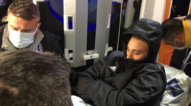 Beşiktaş Cenk Tosun’un sakatlığını açıkladı: ‘Patellar tendon kopması’