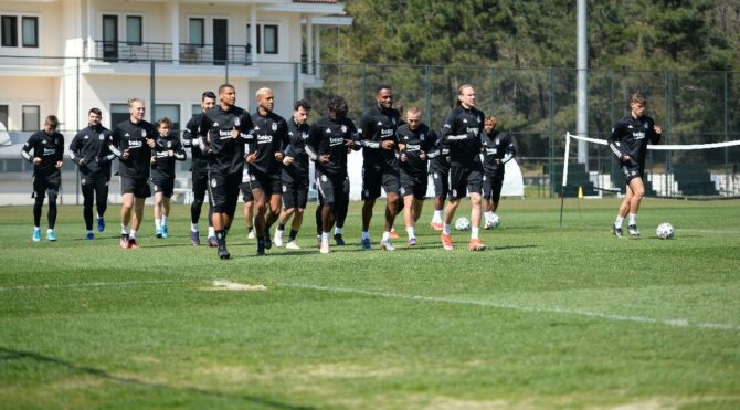Beşiktaş’ın Kasımpaşa maçı kadrosu belli oldu… 6 eksik