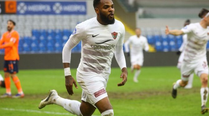 Boupendza, Karagümrük’e karşı yedekler arasında