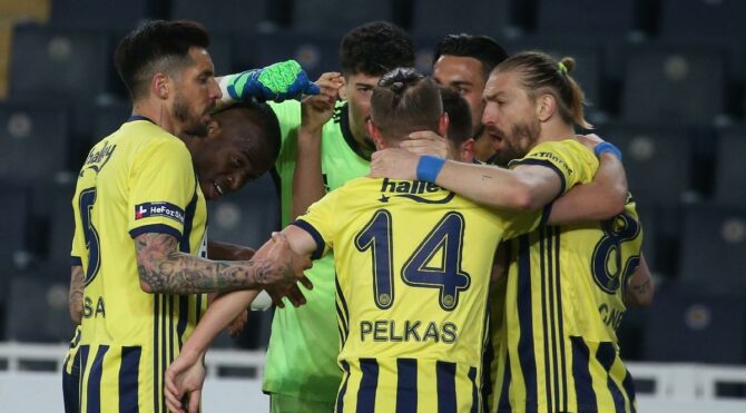 Caner Erkin’den Altay Bayındır’a küfür ettiği iddiasına cevap