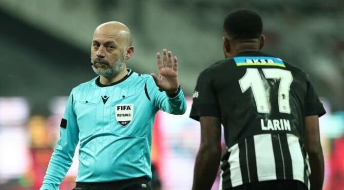 Cüneyt Çakır, EURO 2020’de düdük çalacak