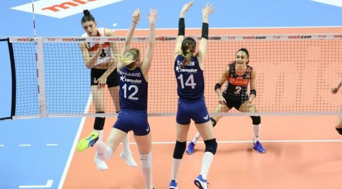 Eczacıbaşı VitrA, Fenerbahçe Opet’i yenerek seriyi son maça taşıdı