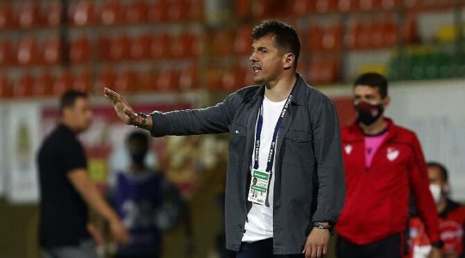 Emre Belözoğlu: Sonu ne olursa olsun mücadele eden Fenerbahçe olacak