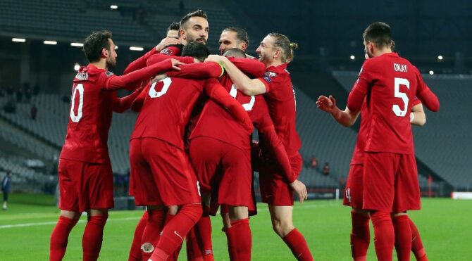 EURO 2020’deki İtalya-Türkiye maçı seyircili olabilir!
