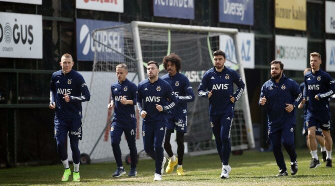 Fenerbahçe’de tüm isimler negatife döndü