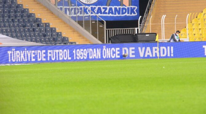 Fenerbahçe’den reklam panolarında 1959 paylaşımı
