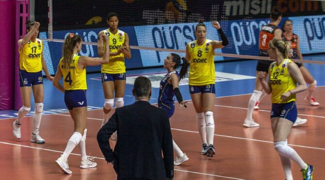 Fenerbahçe Opet’te corona krizi! Vakıfbank maçına çıkamayacaklar…