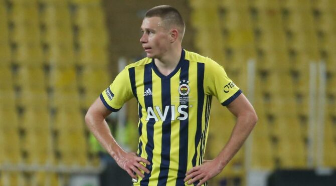 Fenerbahçe Szalai’nin bonservisini belirledi