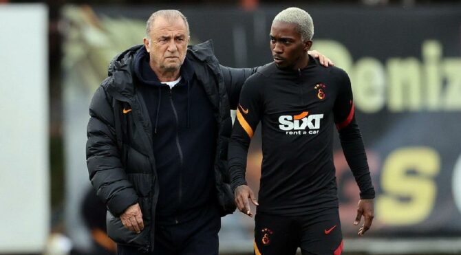 Forvetsiz Galatasaray’ın keskin virajı! Gözler Terim’de…