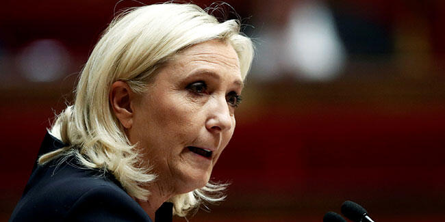 Fransa'da Marine Le Pen, 2022'deki cumhurbaşkanlığı seçimine adaylığını açıkladı