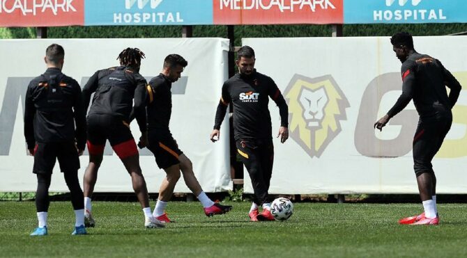 Galatasaray’ın kamp kadrosu açıklandı… Dört yıldız yok