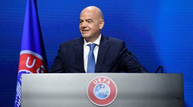 Gianni Infantino: Yarı içeride, yarı dışarıda olamazsınız