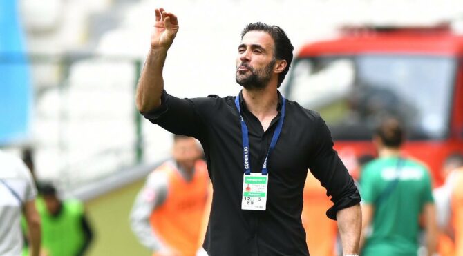 Hatayspor’da Teknik Direktör Ömer Erdoğan coronaya yakalandı