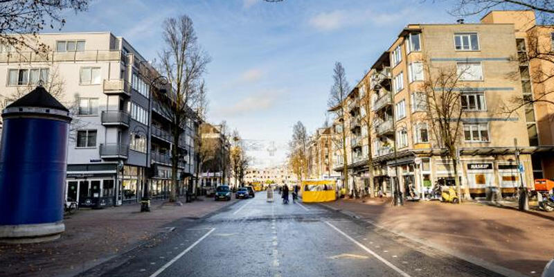 Hollanda'da salgın tedbirleri gevşetiliyor