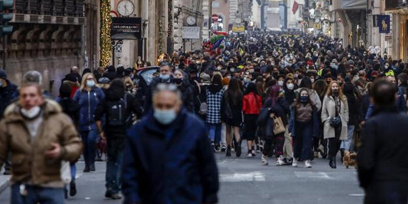 İtalya'da son 24 saatte 13 bin 446 Kovid-19 vakası kaydedildi