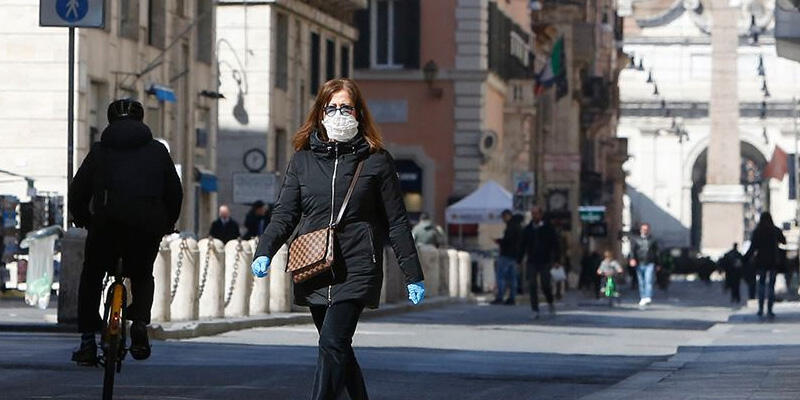 İtalya'da son 24 saatte Kovid-19'dan 251 kişi hayatını kaybetti