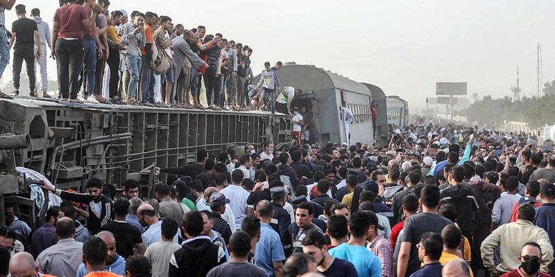 Mısır'da tren kazası: 11 kişi öldü, 98 kişi yaralandı