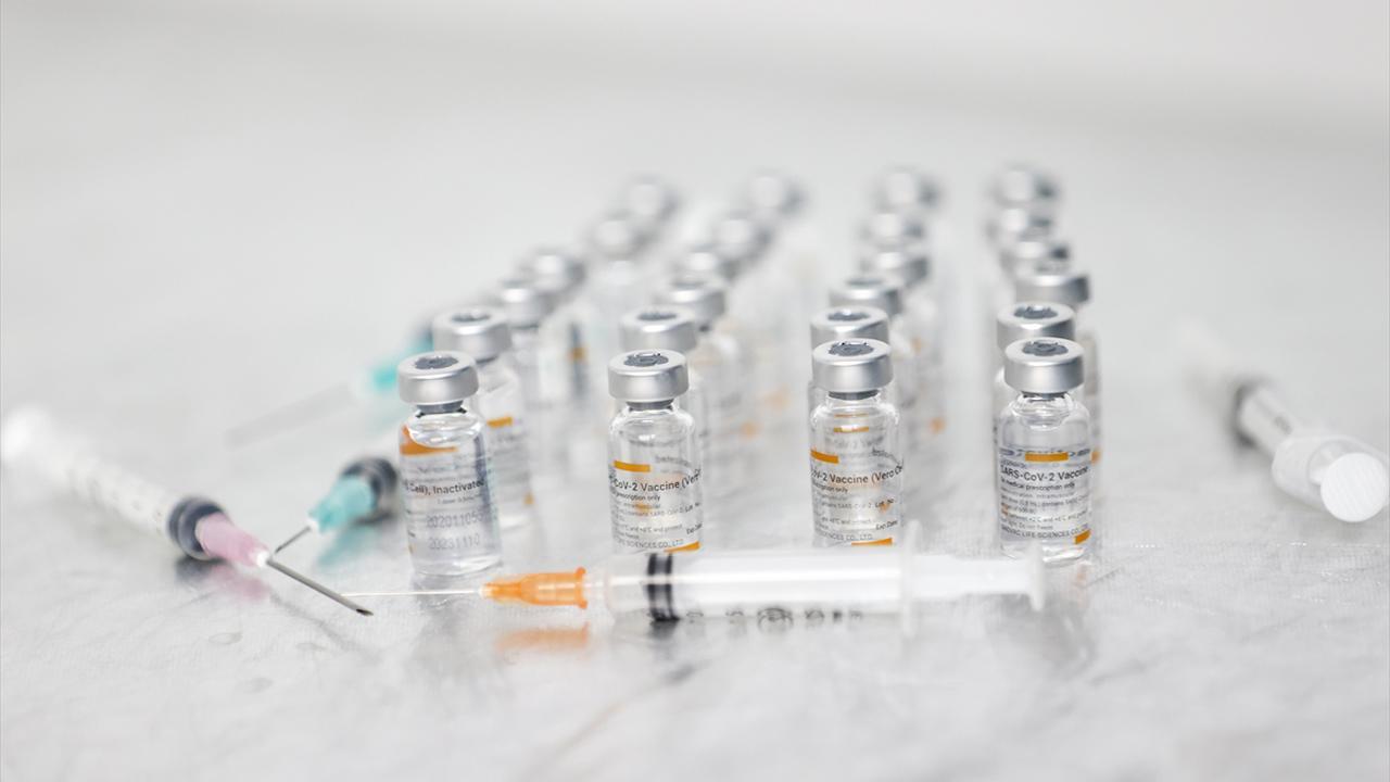 Norveç, ilk dozu AstraZeneca aşısı olanlara ikinci dozu Moderna veya Pfizer sunacak