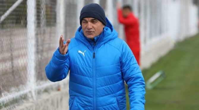 Rıza Çalımbay bir ilki başarmak istiyor