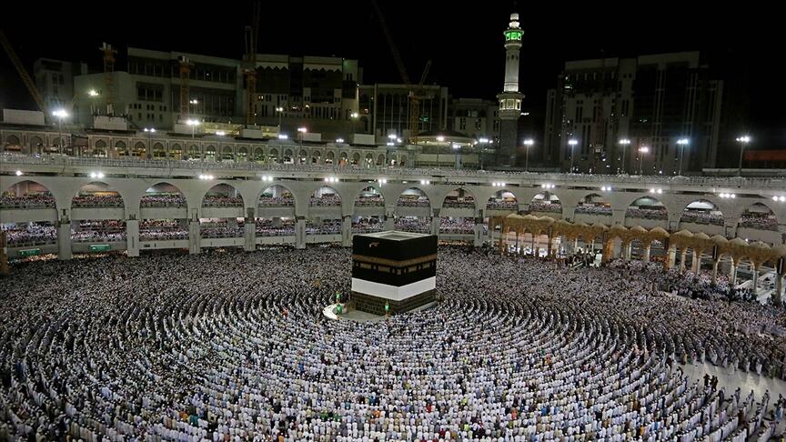 Suudi Arabistan'dan umre kararı