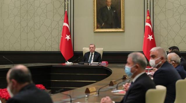 Tam kapanma geliyor mu? Tüm gözler yarın toplanacak Kabine'ye çevrildi