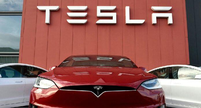 Tesla tazminat ödenmesini sağladı