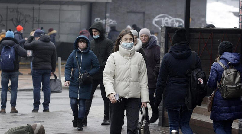 Ukrayna'da COVID-19 nedeniyle günlük en yüksek vaka ve ölüm kaydedildi