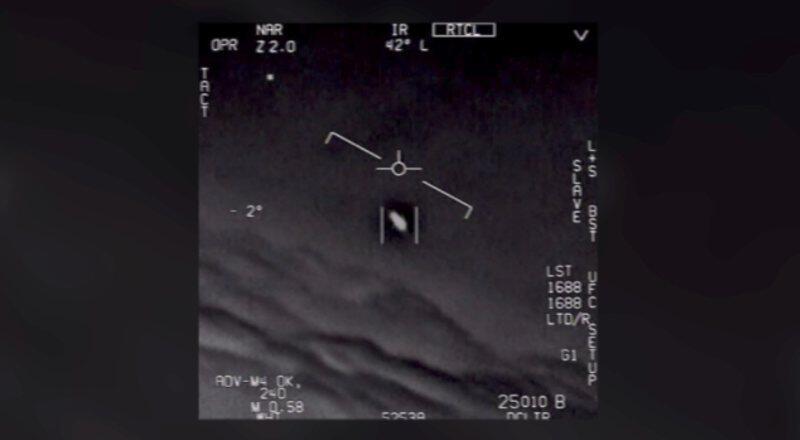 ABD'li eski pilot UFO'larla karşılaşmasını anlattı