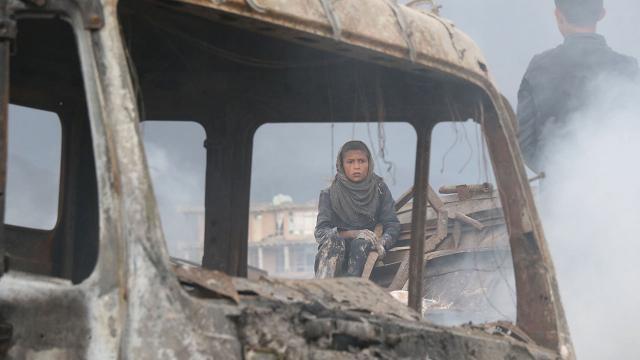 Afganistan'da cuma namazı sırasında patlama