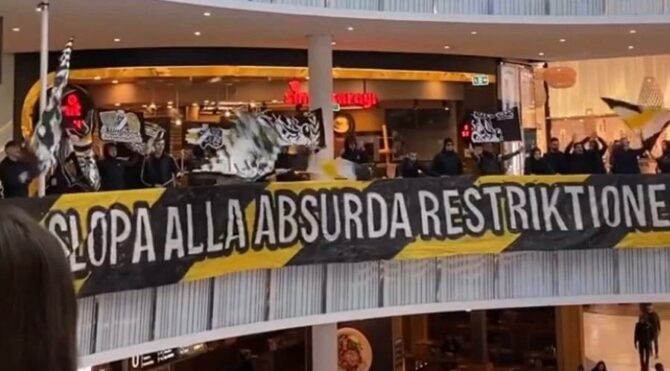AIK taraftarından zeka kokan corona protestosu