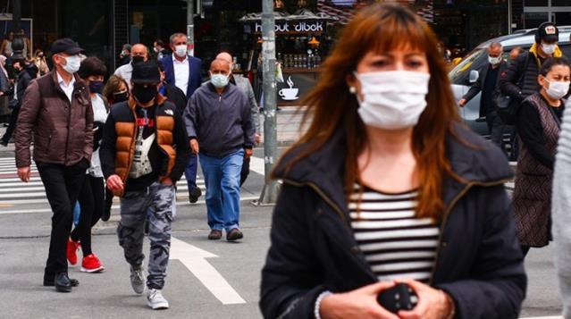 Bayramdan sonra vakalar düşmezse çok daha sıkı tedbirler yolda! Aşı olmayanlara kısıtlama gelebilir