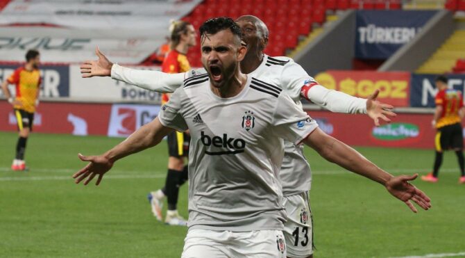 Beşiktaş’ın şampiyonluk golü motorlu kuryeden geldi! Rachid Ghezzal sezona damga vurdu