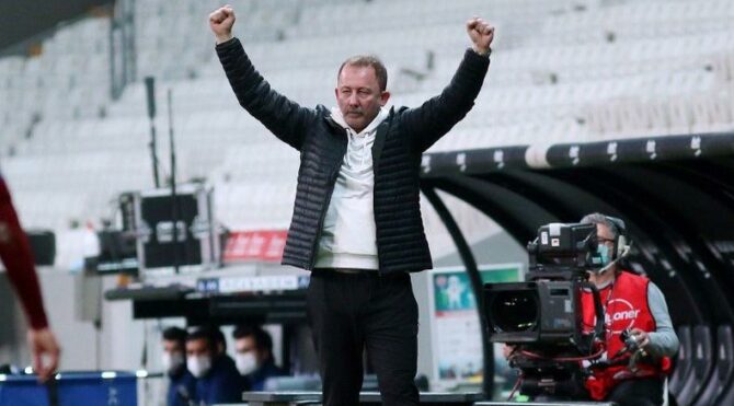 Beşiktaş kararı Sergen Yalçın’a bıraktı