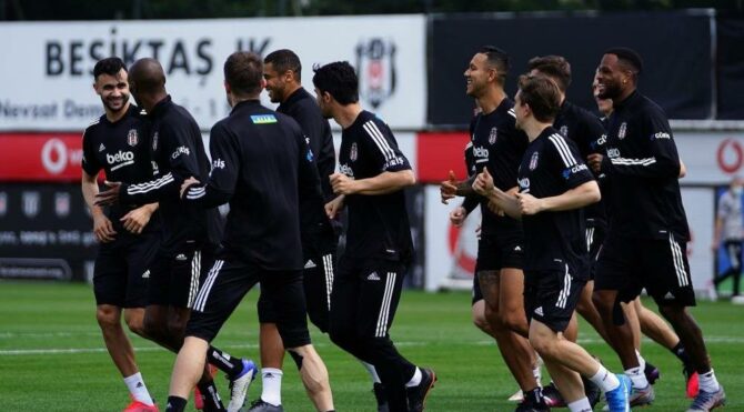 Beşiktaş’ta derbi hazırlıkları başladı