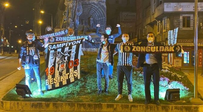 Beşiktaş taraftarları yasağa rağmen sokağa döküldü