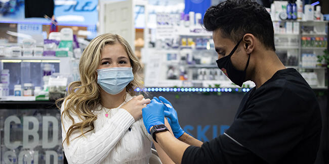 BioNTech aşısı bütün varyantlara karşı etkili