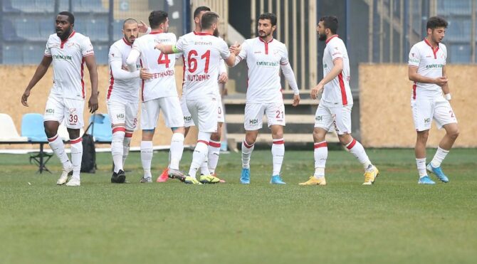 Boluspor’da yaprak dökümü