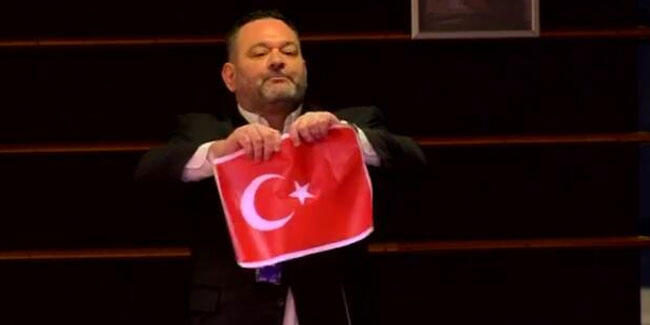 Dokunulmazlığı kaldırılmıştı! Irkçı Yunan milletvekiliyle ilgili yeni gelişme