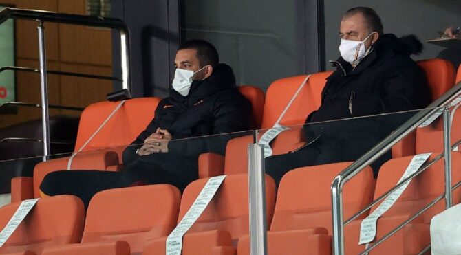 Fatih Terim ile Arda Turan’ın maç öncesi diyaloğu: Merak etme ikisi de kaybeder