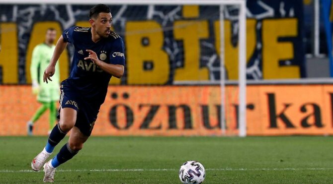 Fenerbahçe İrfan Can Kahveci ile ilgili açıklama yaptı