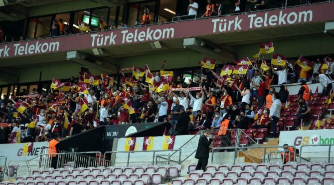 Galatasaray-Yeni Malatyaspor maçında 1000’i aşkın taraftar