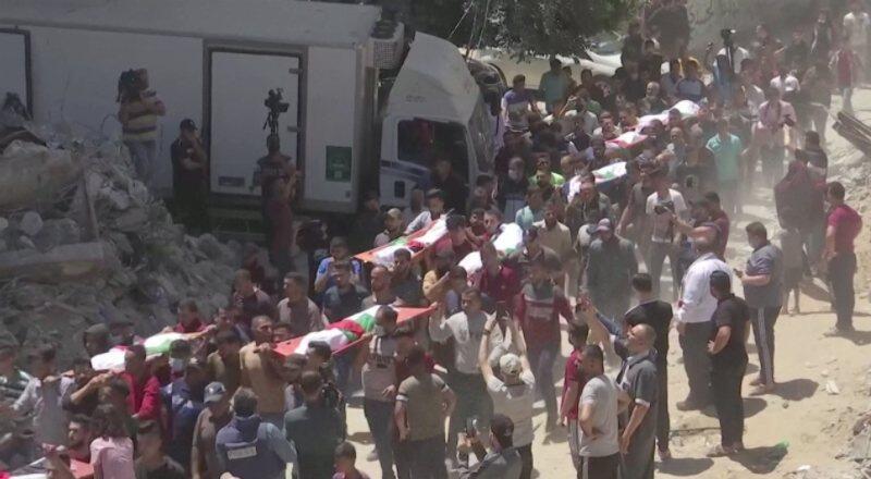 Gazze'de çocuklar ölüyor