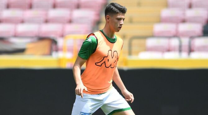 Hamza Baran Arıkan, Enes Ünal’ı geride bıraktı Bursaspor tarihine geçti