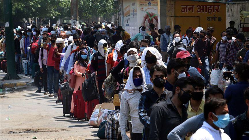 Hindistan'da günlük koronavirüs vaka sayısı 400 bini aştı