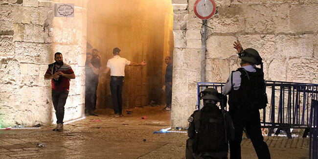 İsrail polisi Doğu Kudüs'ün Şam Kapısı'nda Filistinlilere müdahale etti