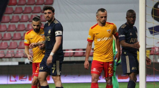 Kayserispor ligde kaldı, Fenerbahçe galibiyetle bitirdi: 1-2