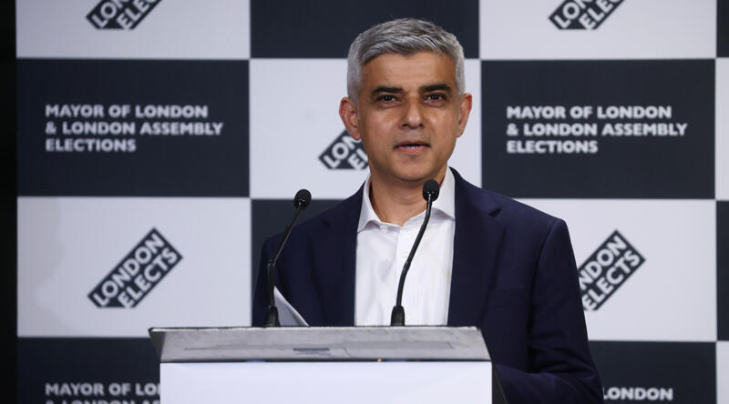 Sadık Han ikinci kez Londra Belediye Başkanı seçildi