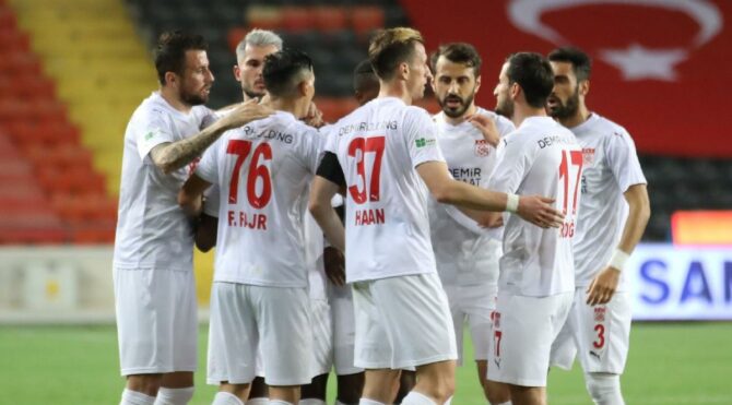 Sivasspor kritik maça dört eksikle çıkacak