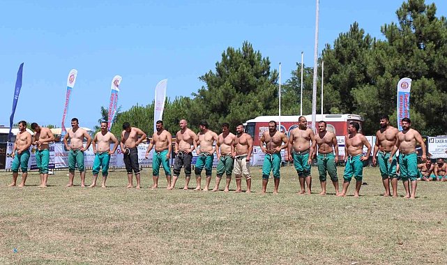 19 Mayıs güreşlerinde başpehlivan Kenan Gör