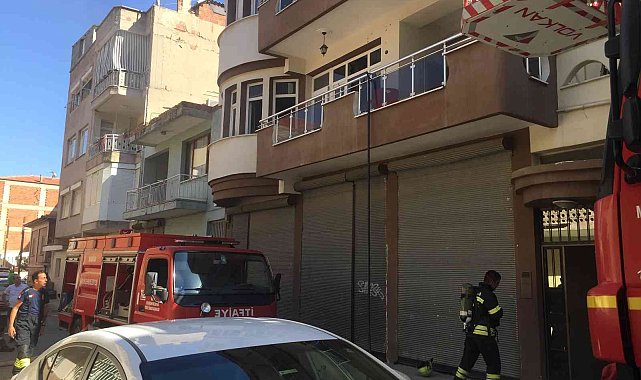 Alaşehir'de korkutan ev yangını